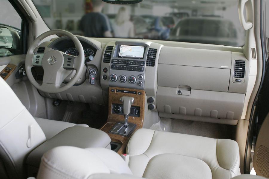  Nissan Pathfinder 2009 года  (фото 33 из 110)